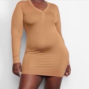 Skims Henley Sleep Shirt in Camel